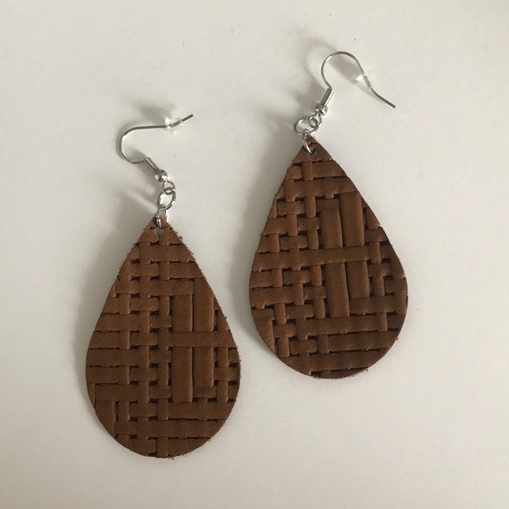 Leather Teardrop Earrings NWOT